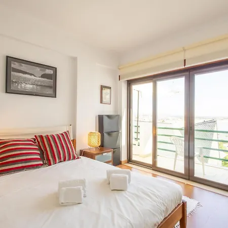 Apartment Concha Mar Com Vista Sobre A Baia